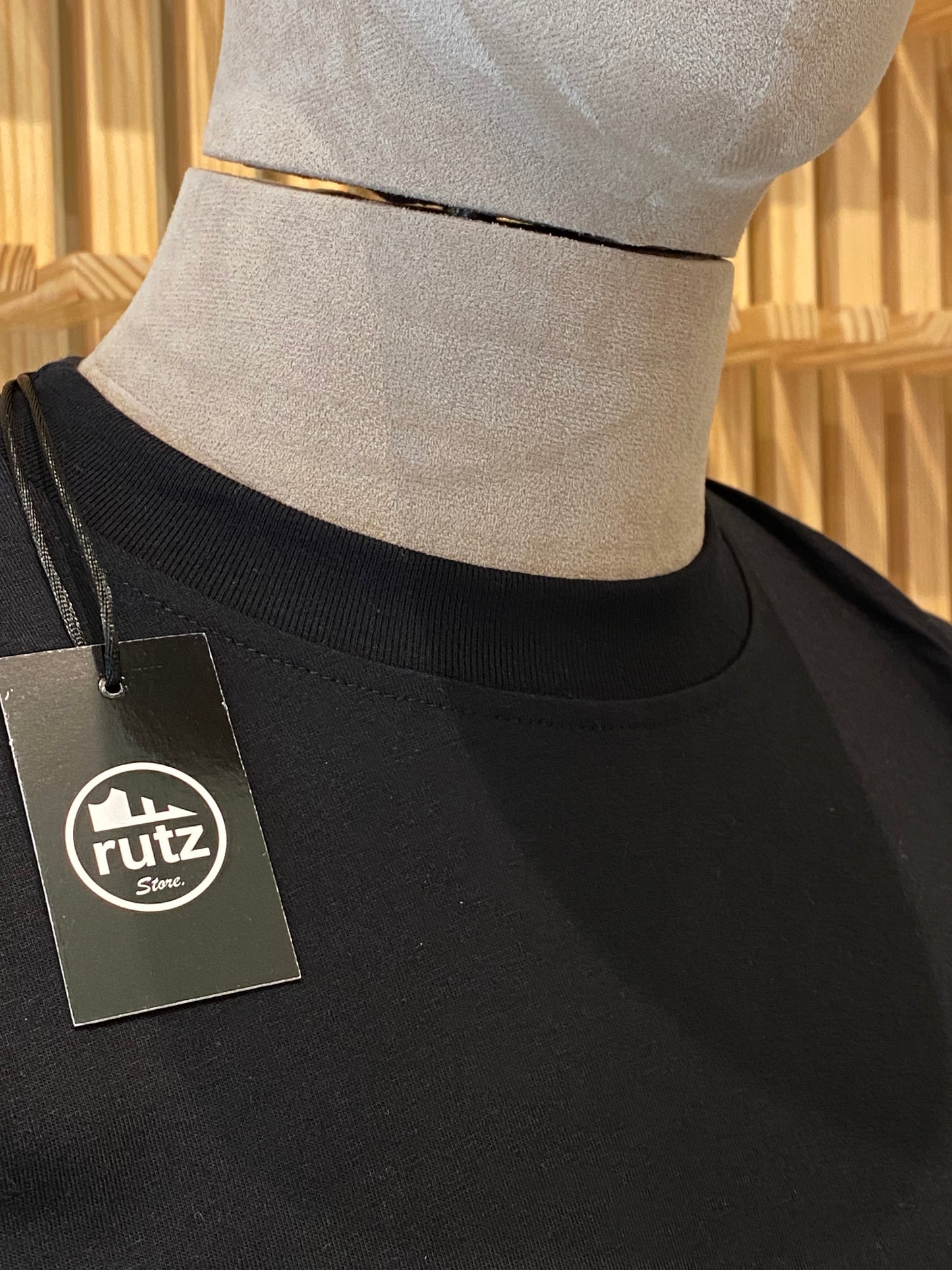 Playera Rutz Negro