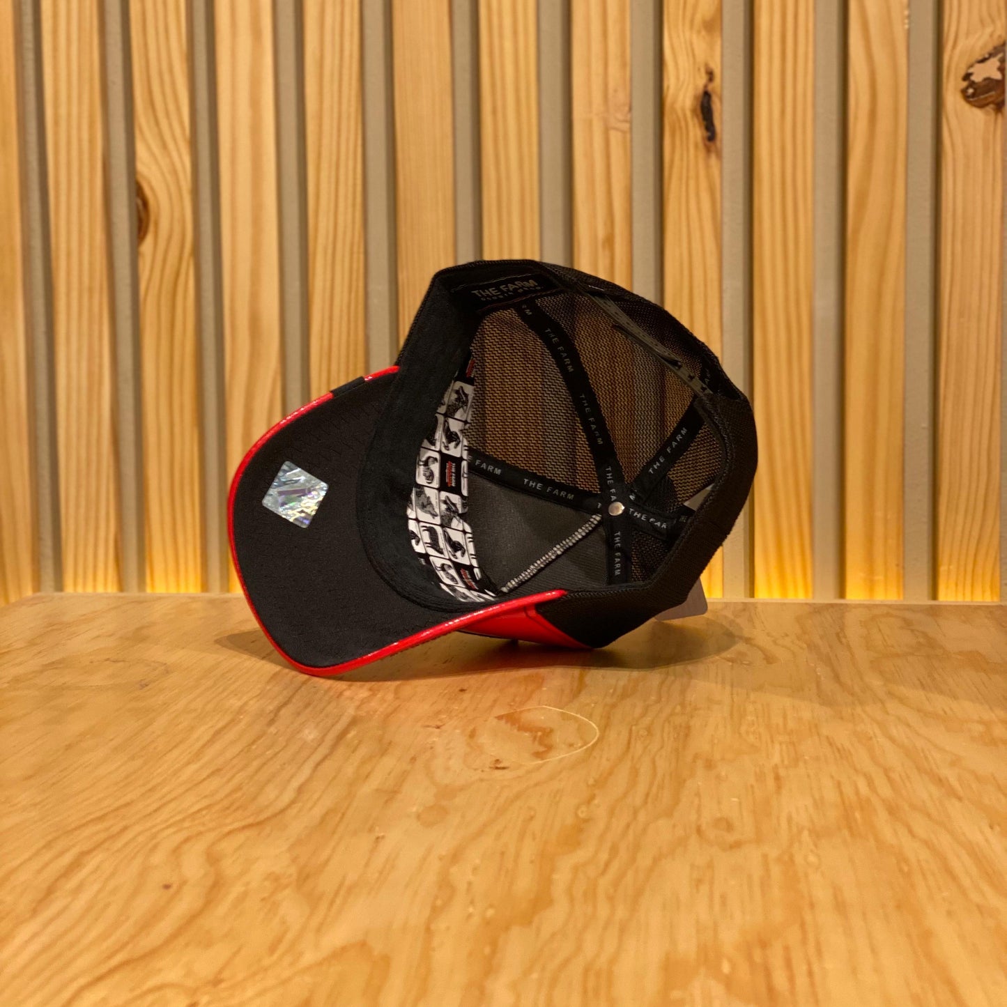 Gorra Goorin Bros Raging Rojo Negro Unitalla
