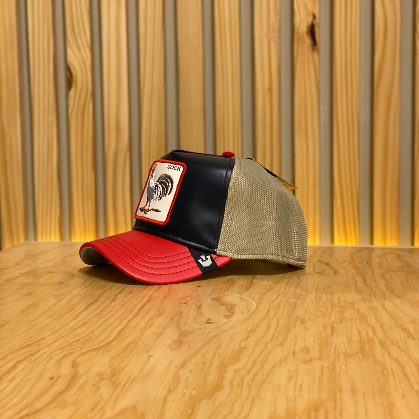 Gorra Goorin Bros Cock Leather Azul Beige Rojo Unitalla