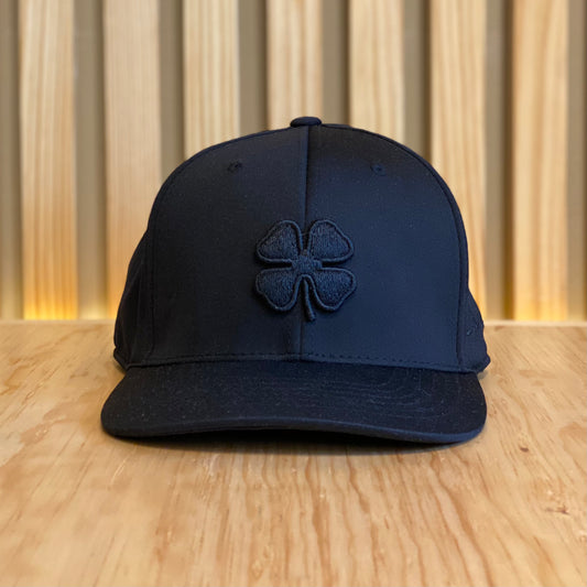 Gorra Black Clover Blackout Negro