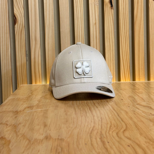 Gorra Black Clover Boxed In Luck 2 Beige Ajustable