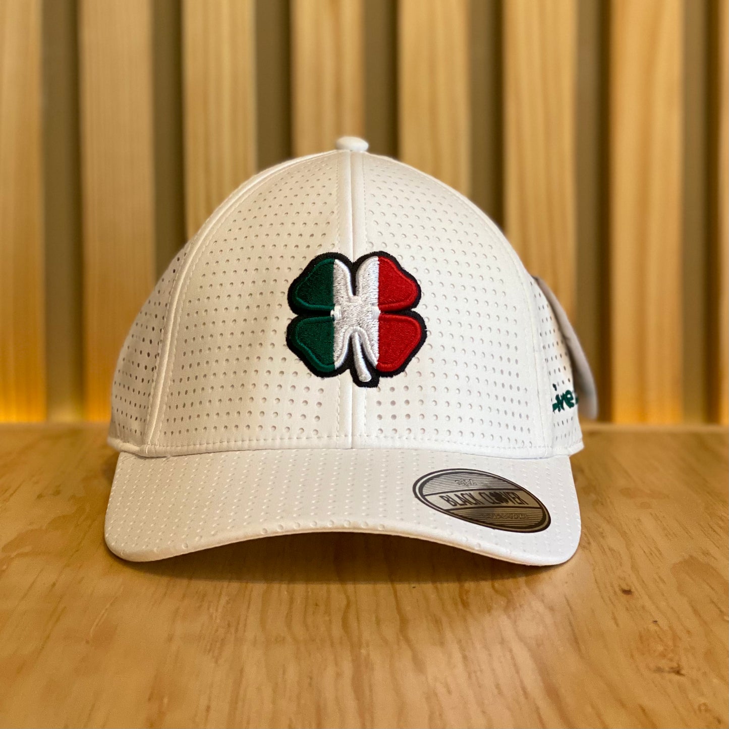 Gorra Black Clover Mexico Perf 2 blanco