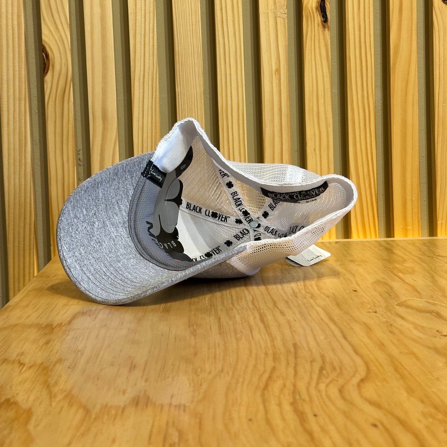 Gorra Black Clover Perfect luck 11 Blanco Gris Azul Ajustable