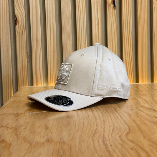 Gorra Black Clover Boxed In Luck 2 Beige Ajustable