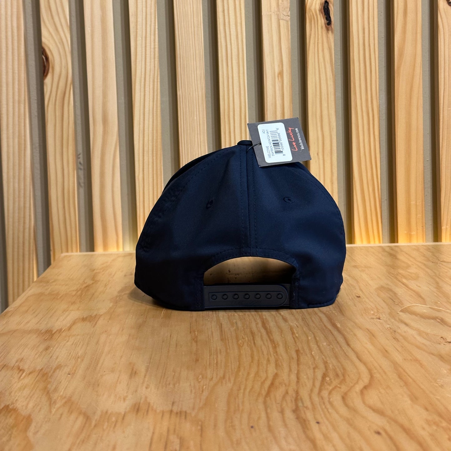 Gorra Black Clover Welcome Marino Ajustable
