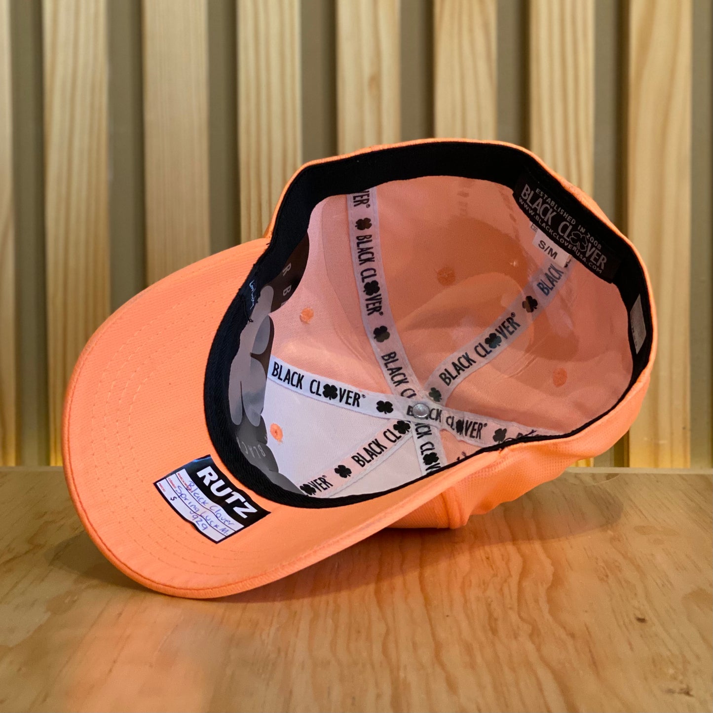 Gorra Black Clover Bc Spring Luck Mango Negro