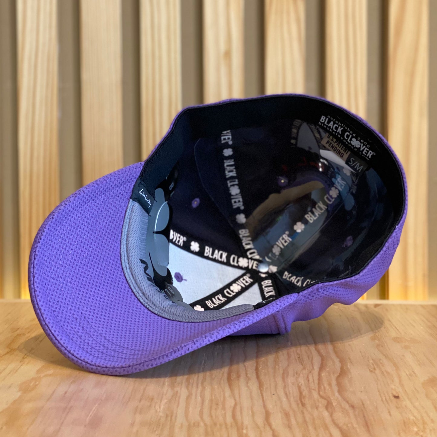 Gorra Black Clover Electric 2 BCS4E10091 Morado negro Unisex