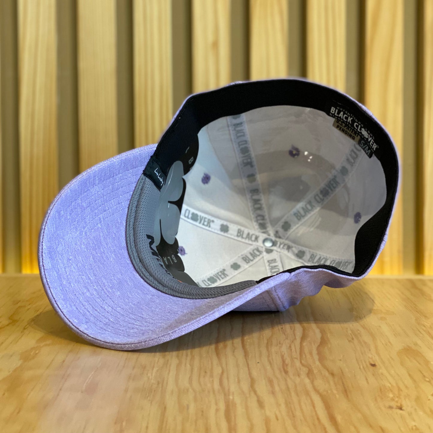Gorra Black Clover Lucky Heather Lila Negro