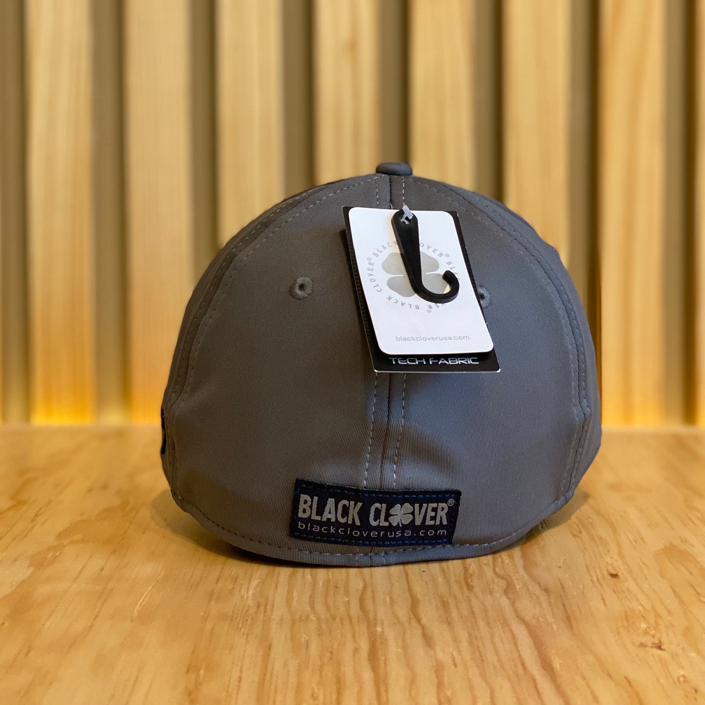 Gorra Black Clover Premium Clover 27 Gris Marino