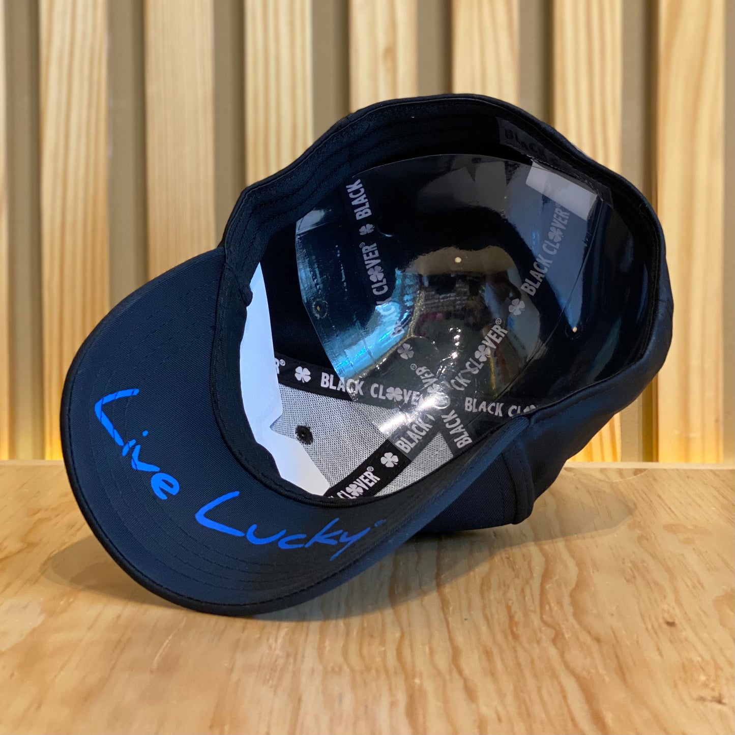 Gorra Black Clover Premium Colors Negro Azul Unisex