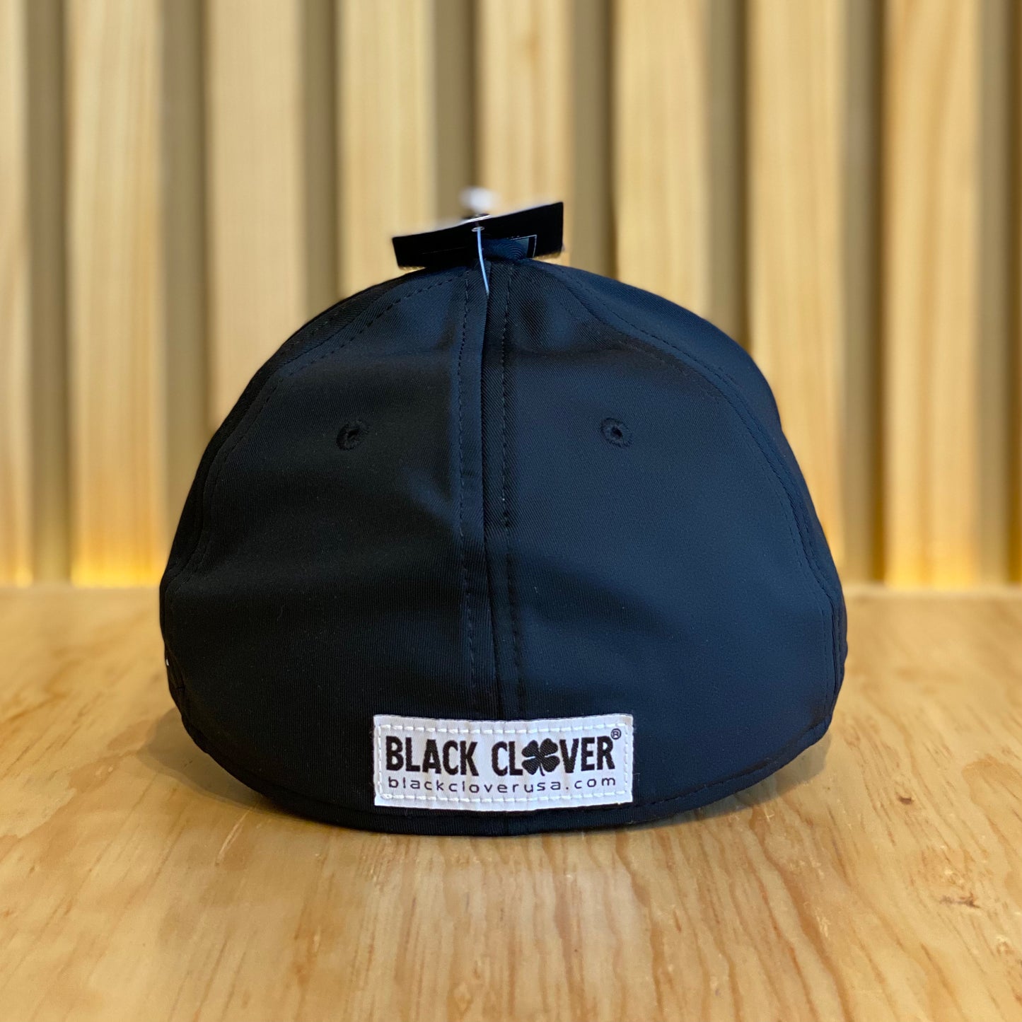 Gorra Black Clover Premium Clover 41 Negro blanco