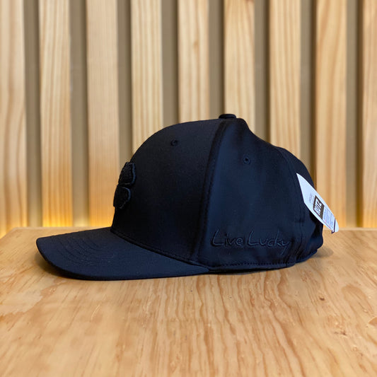 Gorra Black Clover Blackout Negro