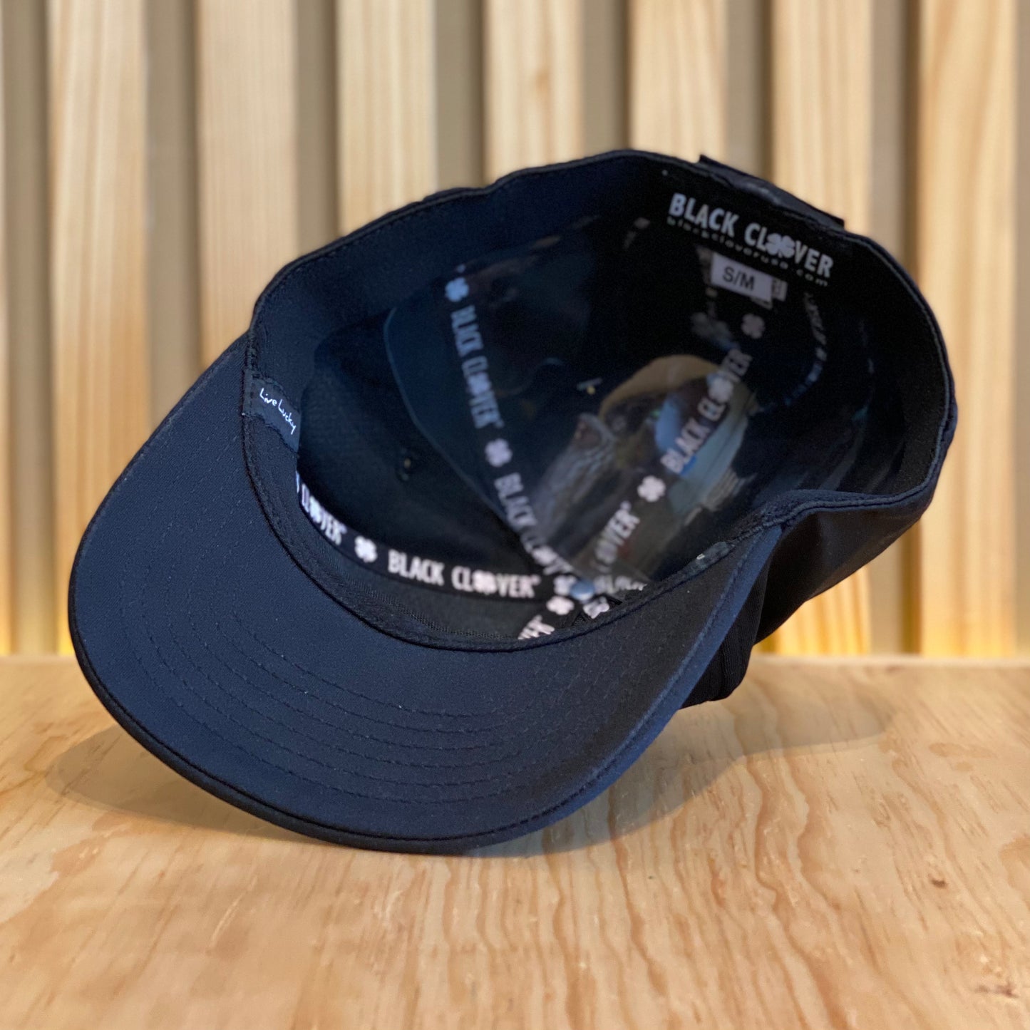 Gorra Black Clover Blackout Negro