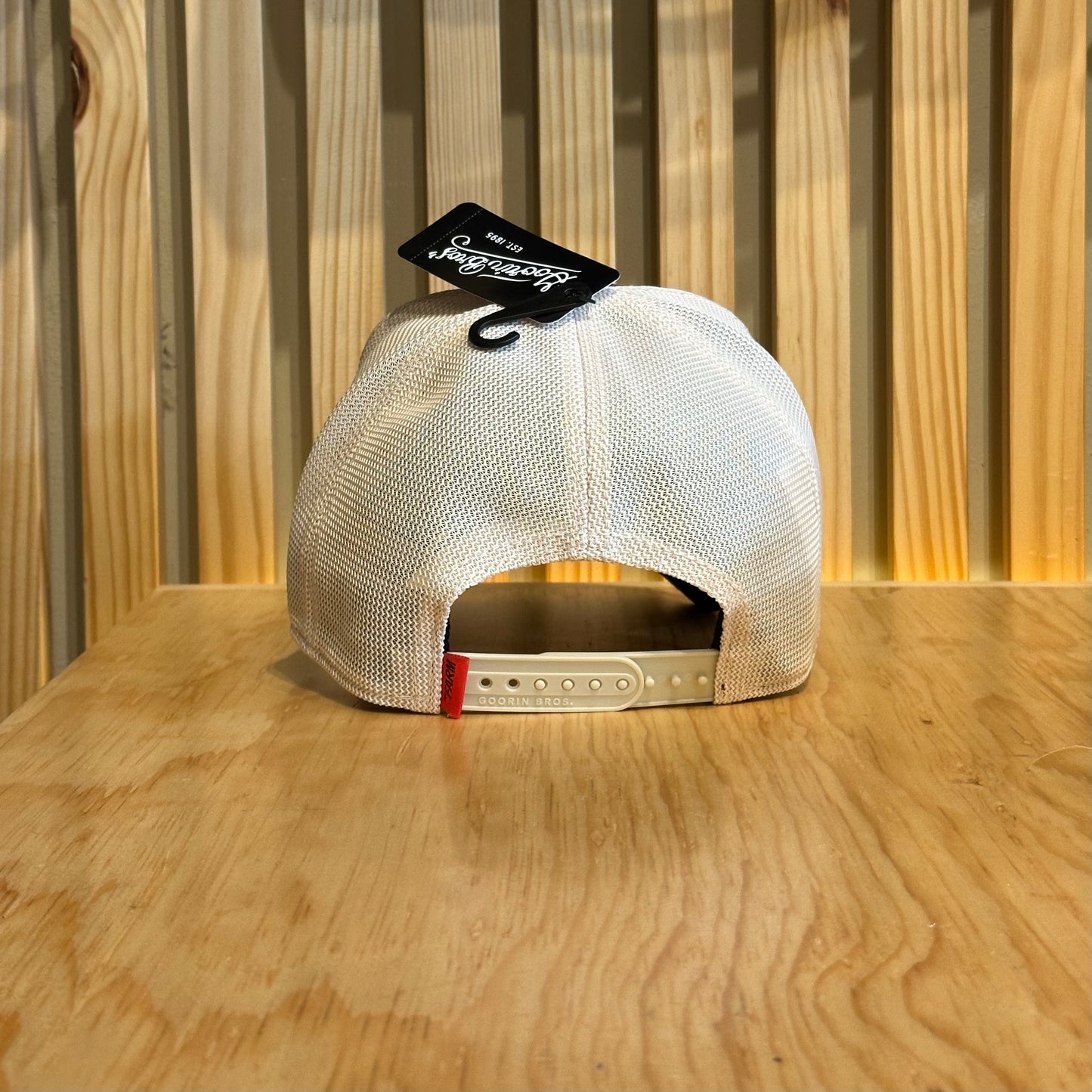 Gorra Goorin Bros Stud Blanco Verde Ajustable