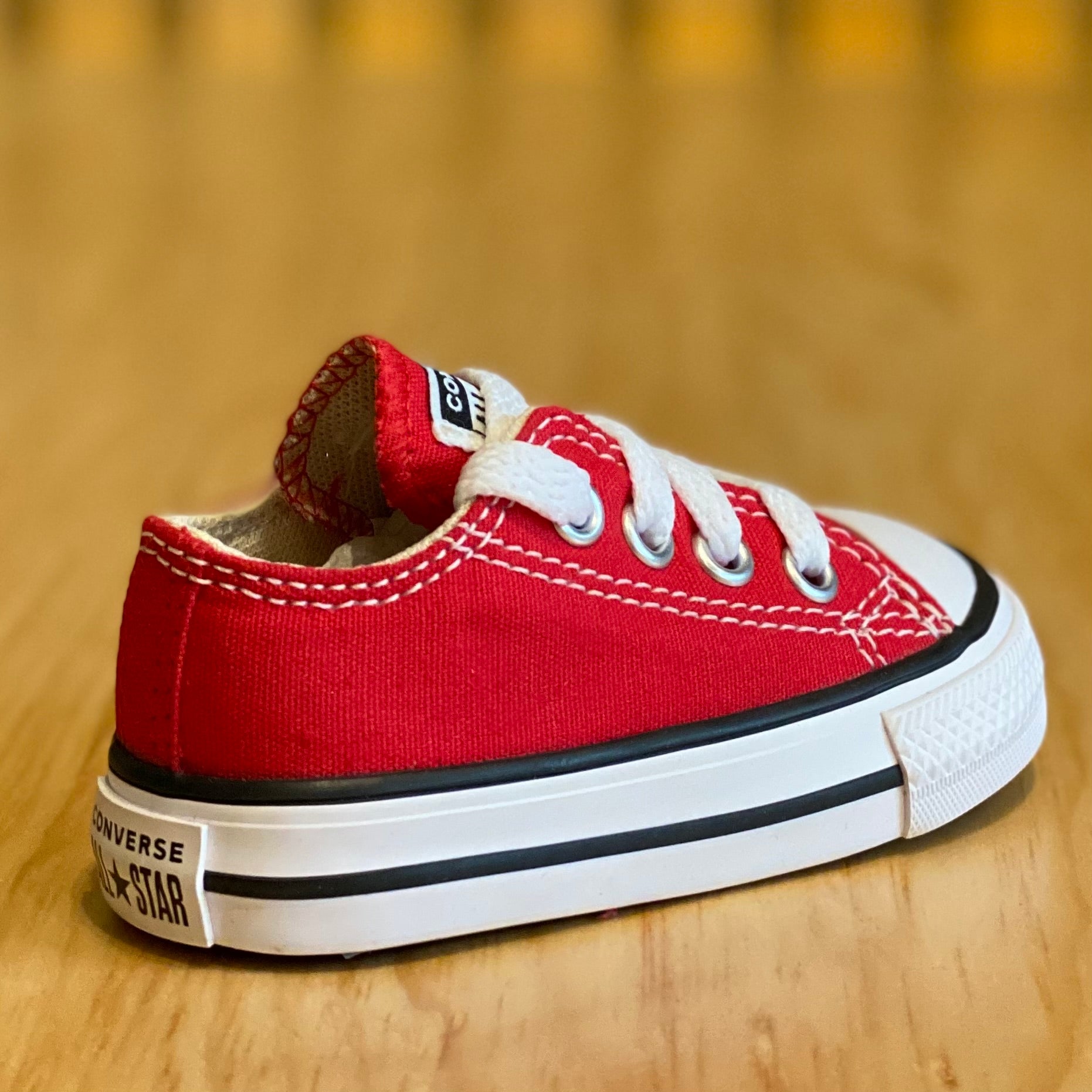 Tenis Converse OX Rojo 7J236C Bebe