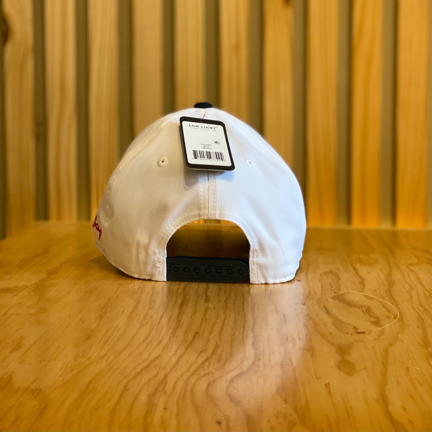 Gorra Black Clover Superior 3 Blanco Marino Ajustable