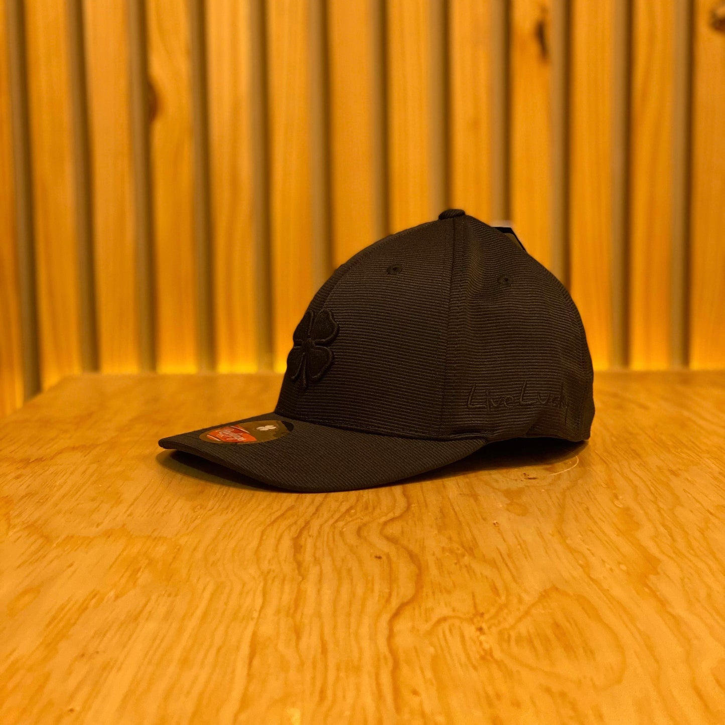 Gorra Black Clover Blackout Negro