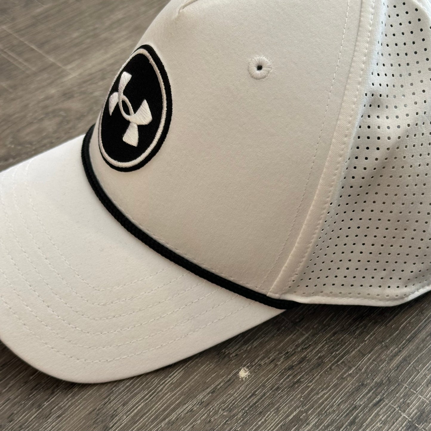 Gorra Under Armour Golf Driver SnapBack 4017762001 Unitalla Ajustable Blanco