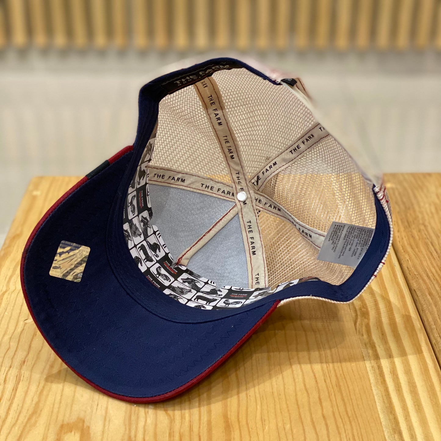 Gorra Goorin bros Cock Azul Rojo Beige