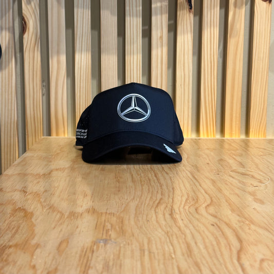 Gorra Adidas Mercedes Mer cm trk cap Jx1419 Negro Gris Ajustable Unitalla
