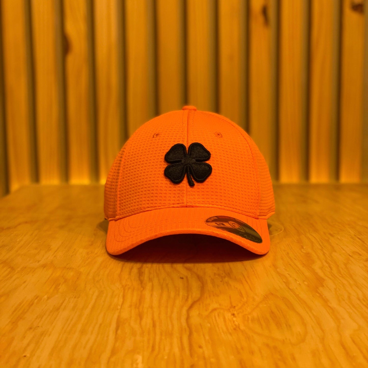 Gorra Black Clover Bc Flex Waffle 14 Naranja Negro