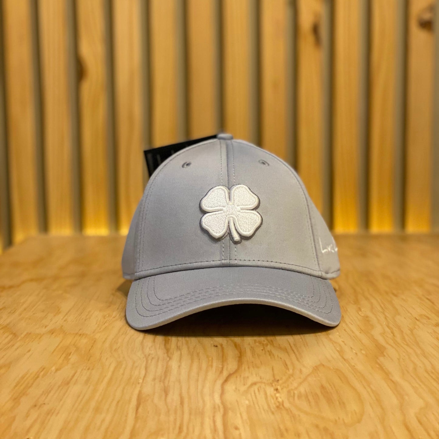 Gorra Black Clover Bc Premium 111 Gris Claro Blanco