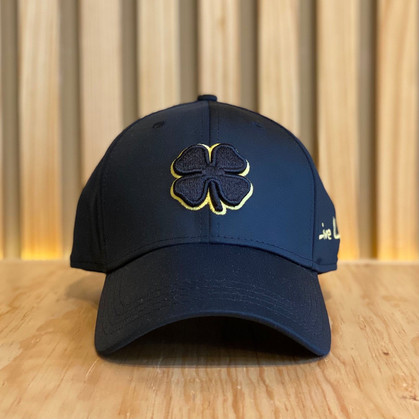 Gorra Black Clover Premium Colors Negro Amarillo Unisex