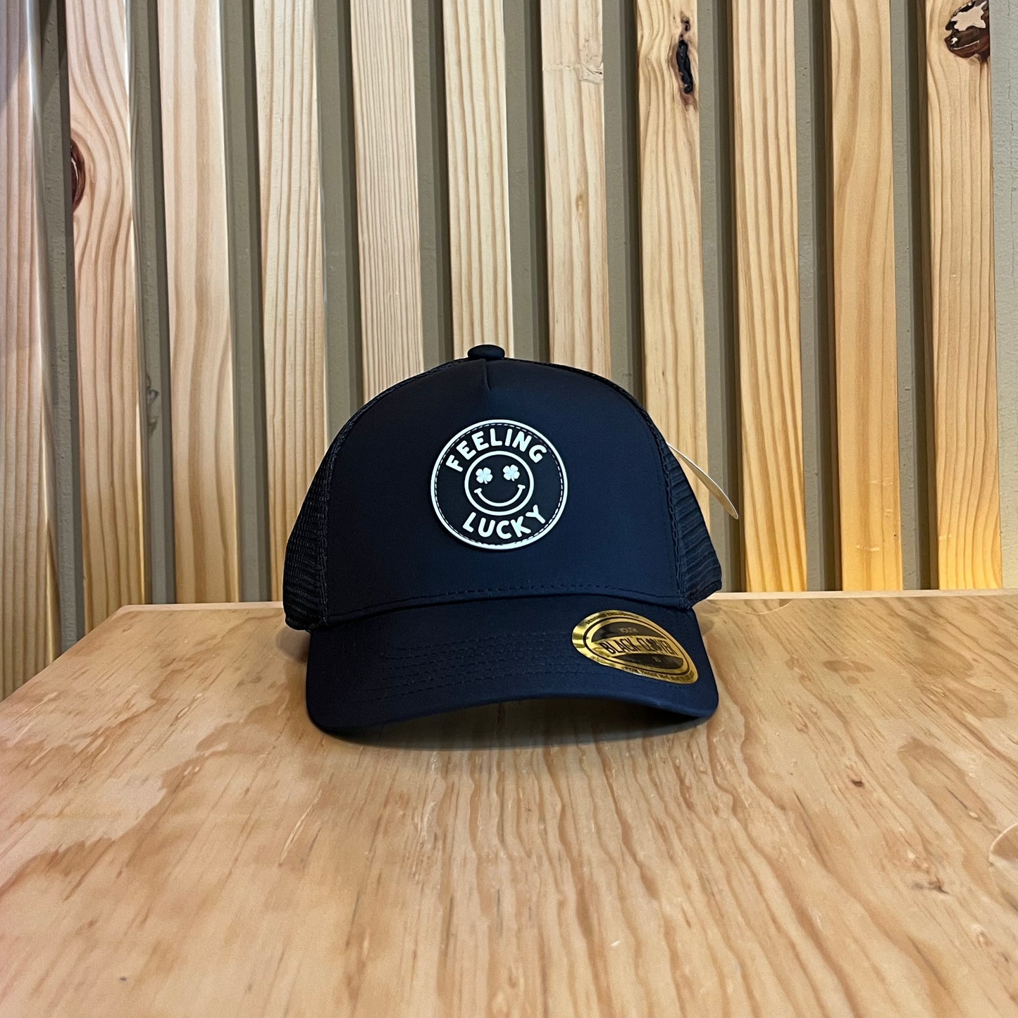 Gorra Black Clover Smile 2 Negro Ajustable Unitalla Joven