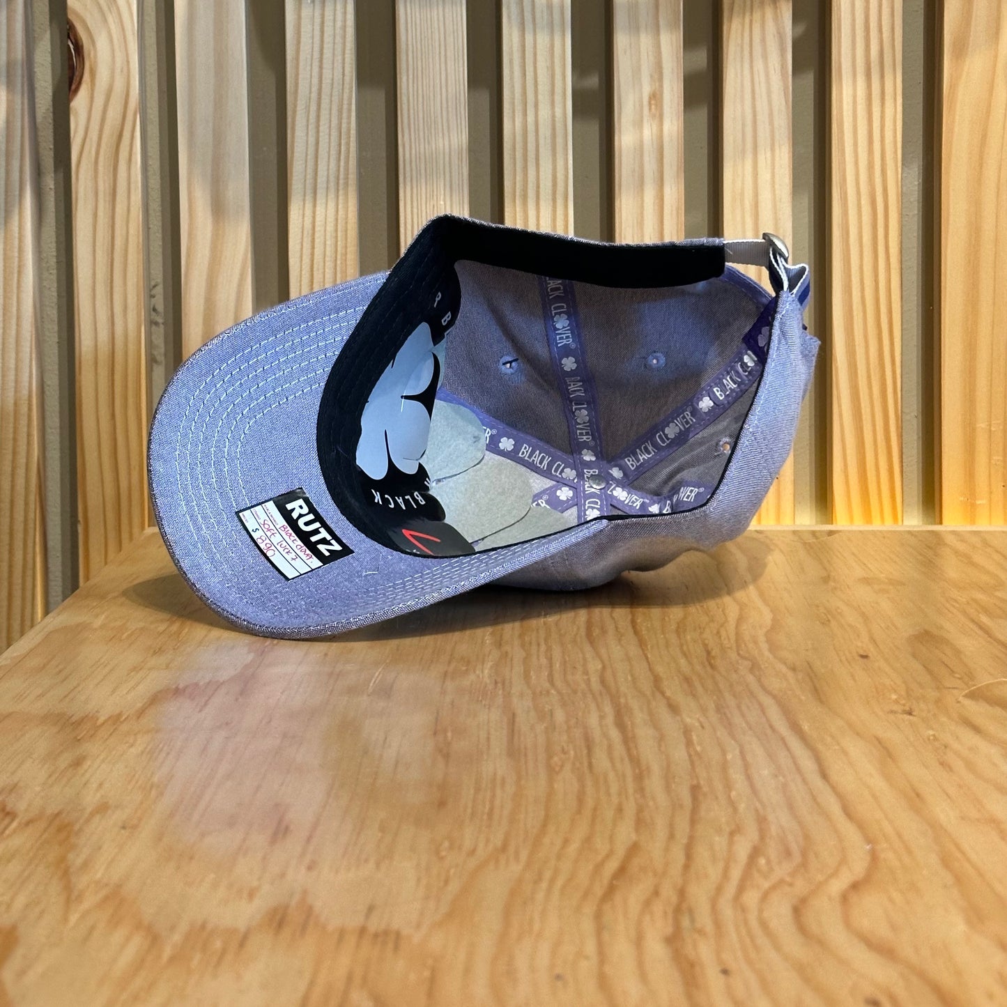 Gorra Black Clover Soft Luck 7 Morado Ajustable