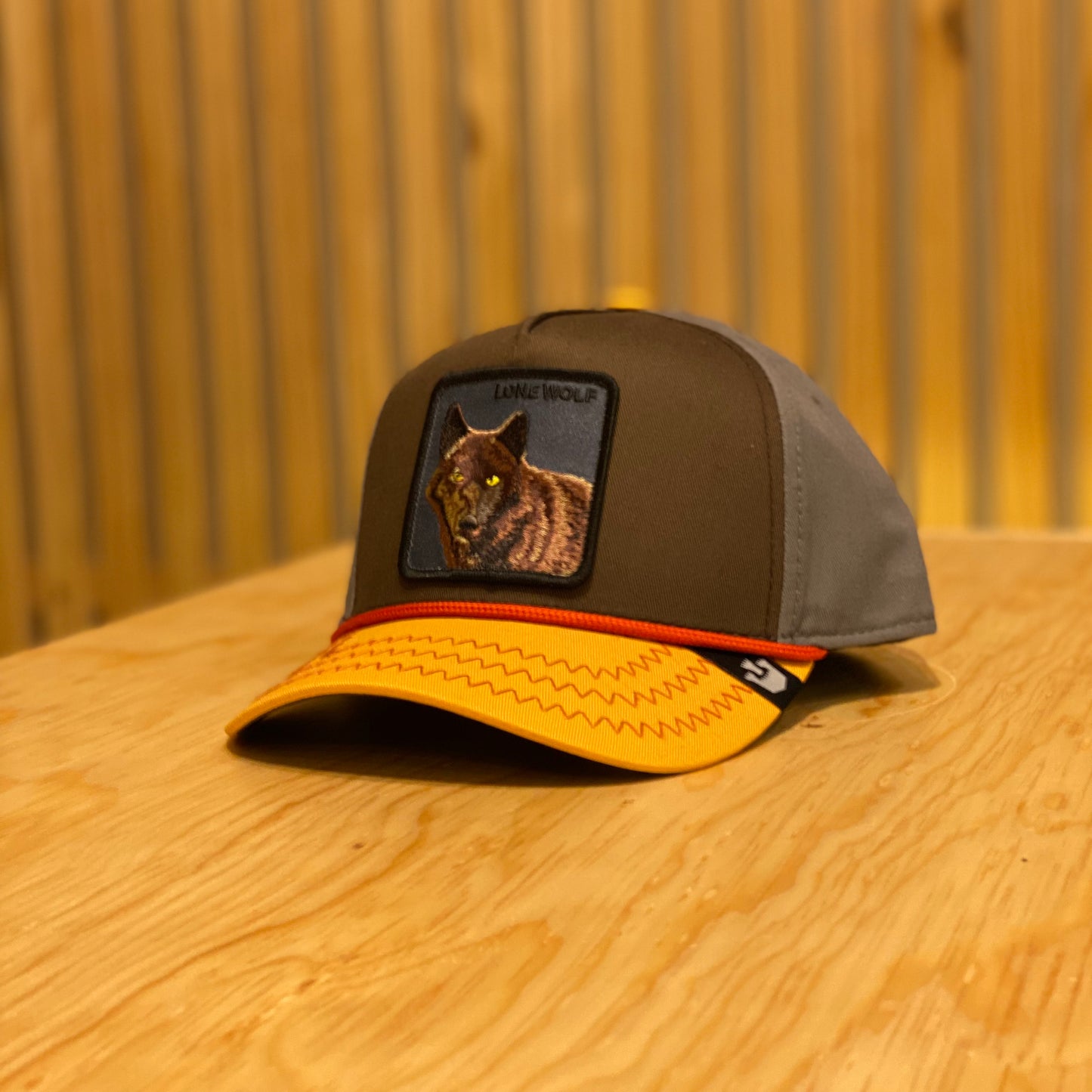 Gorra Goorin bros Lone Wolf Cafe Gris naranja