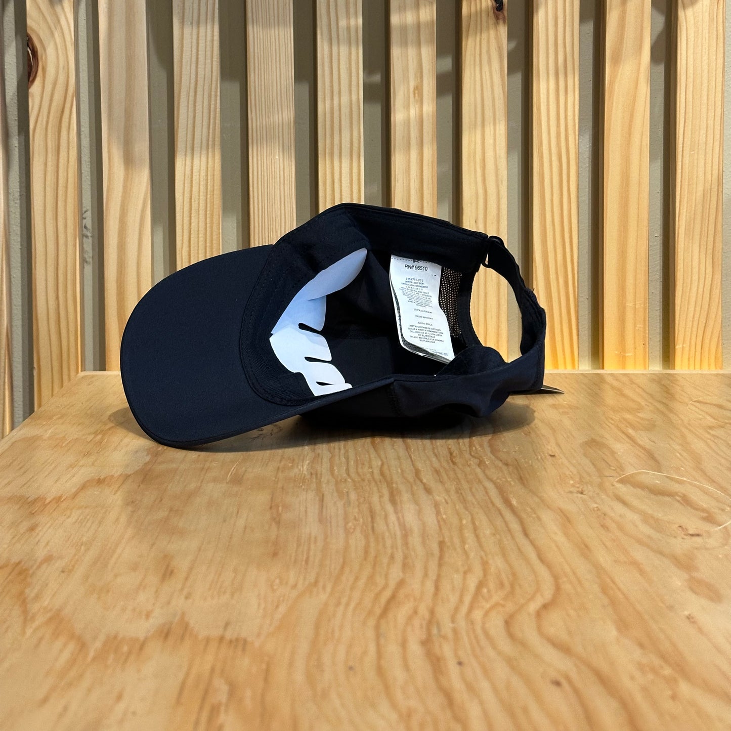 Gorra Under Armour Ua 1369795 Negro Blanco Ajustable