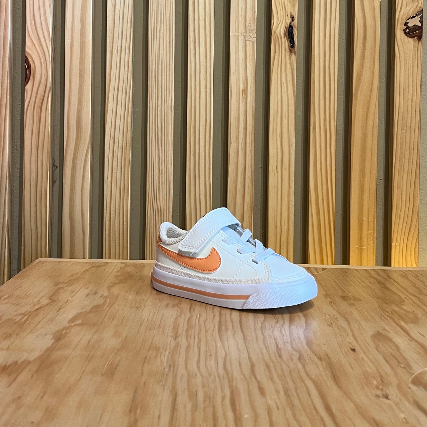 Tenis Nike Court legacy tdv DA5382 130 Blanco Durazno Bebe