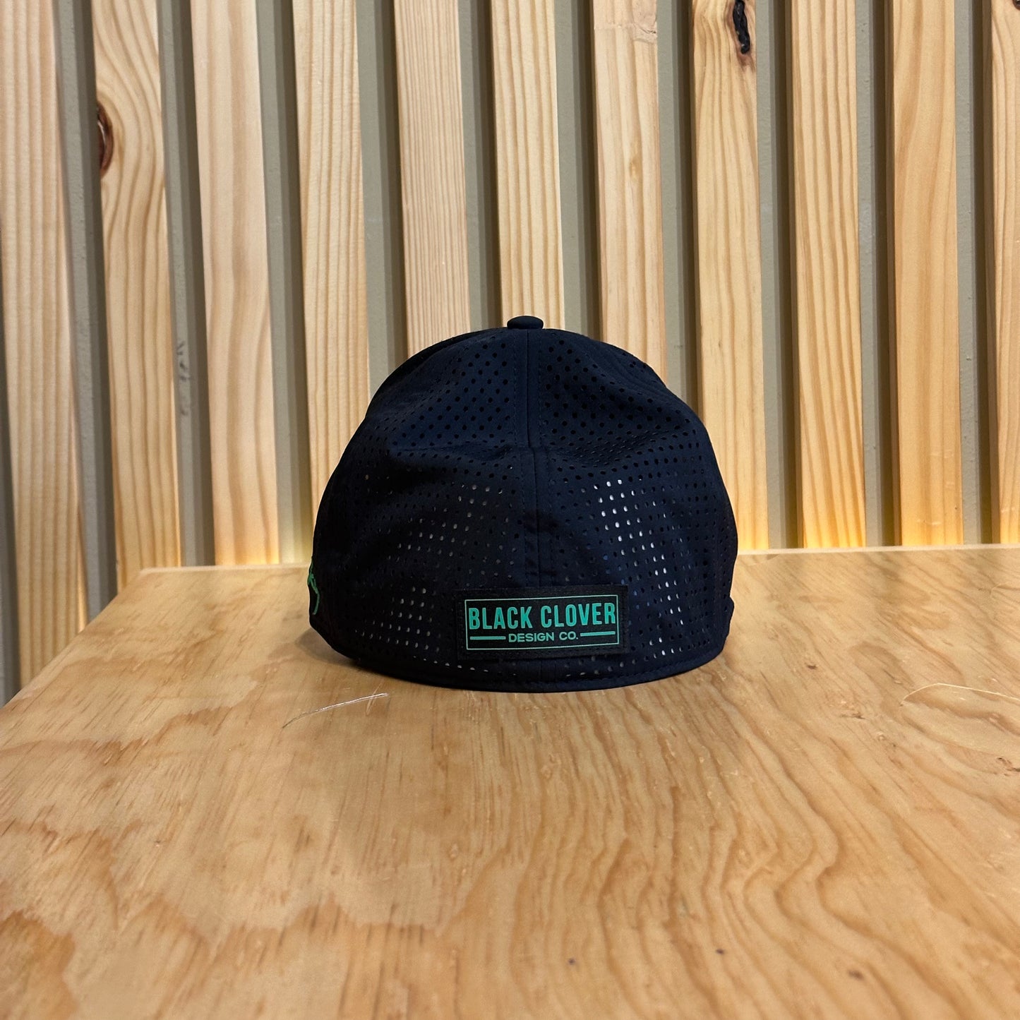 Gorra Black Clover Cali Perf Negro Ajustable