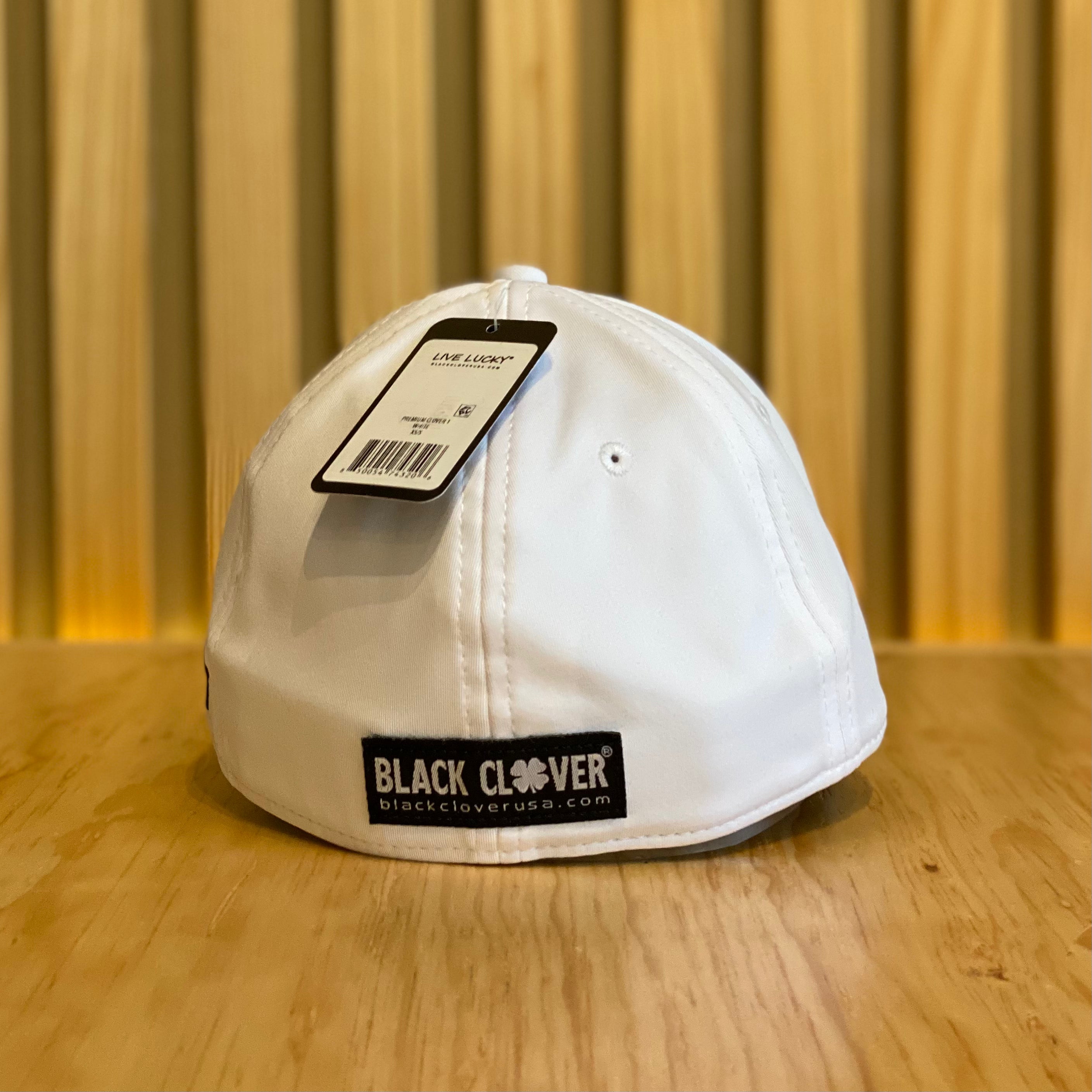 Gorra Black Clover Premium 1 Blanco Negro