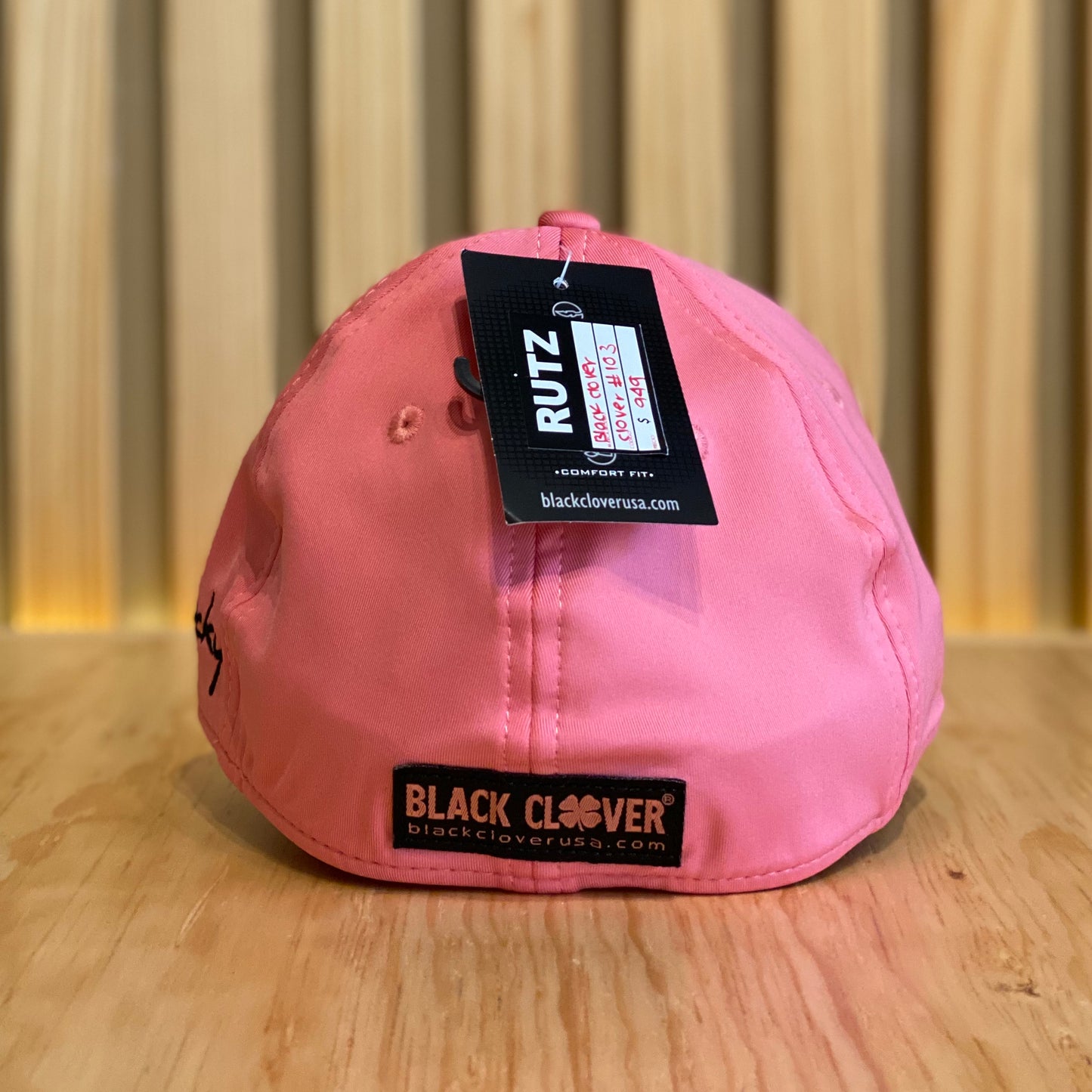 Gorra Black Clover Premium 113 Rosa Negro