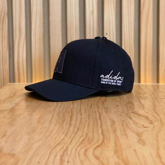 Gorra Adidas SnapBack Varsity JE5659 Negro Ajustable