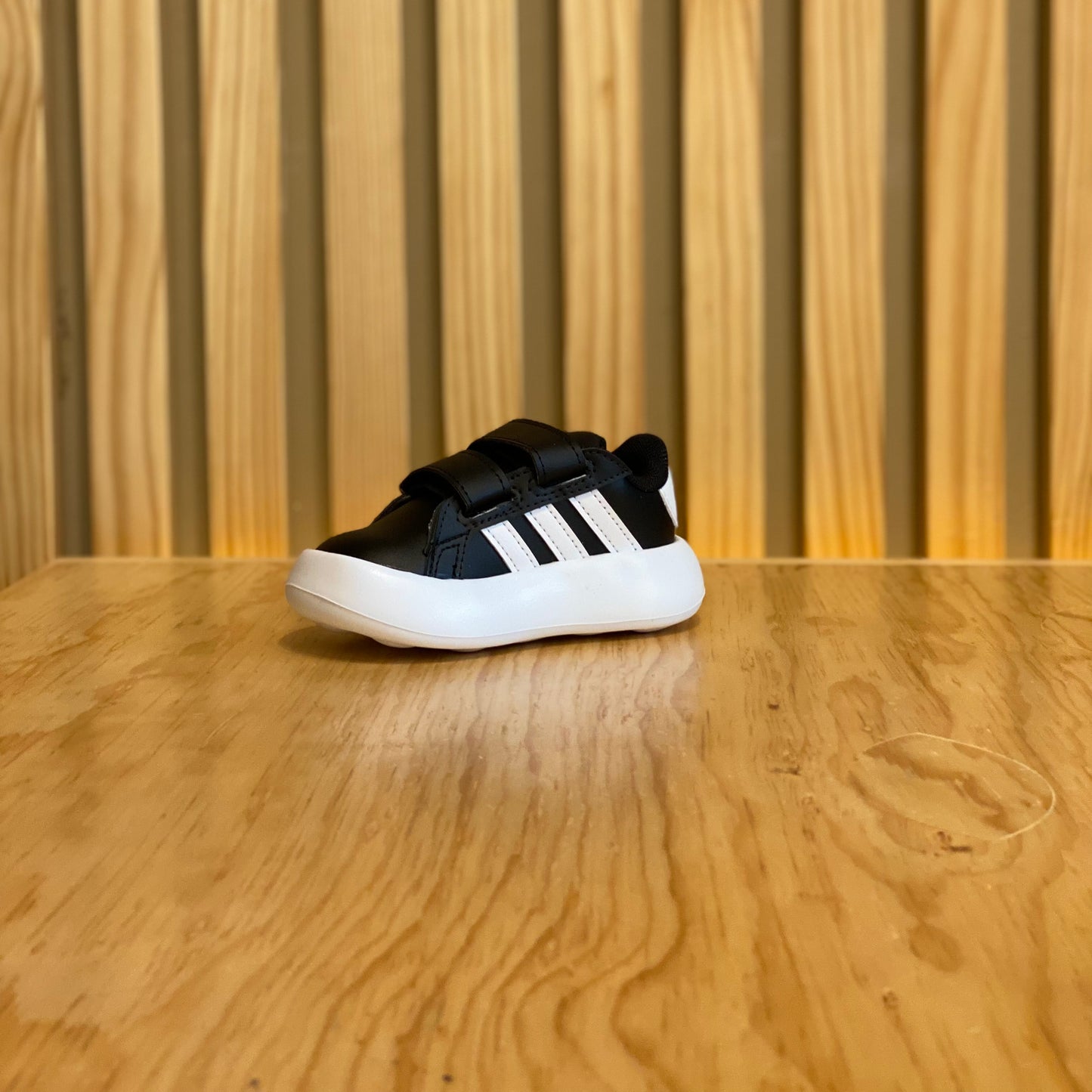 Tenis Adidas Grand Court 2.0 CF ID5272 Negro Blanco