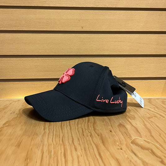 Gorra Black Clover Premium 151 Negro Rosa