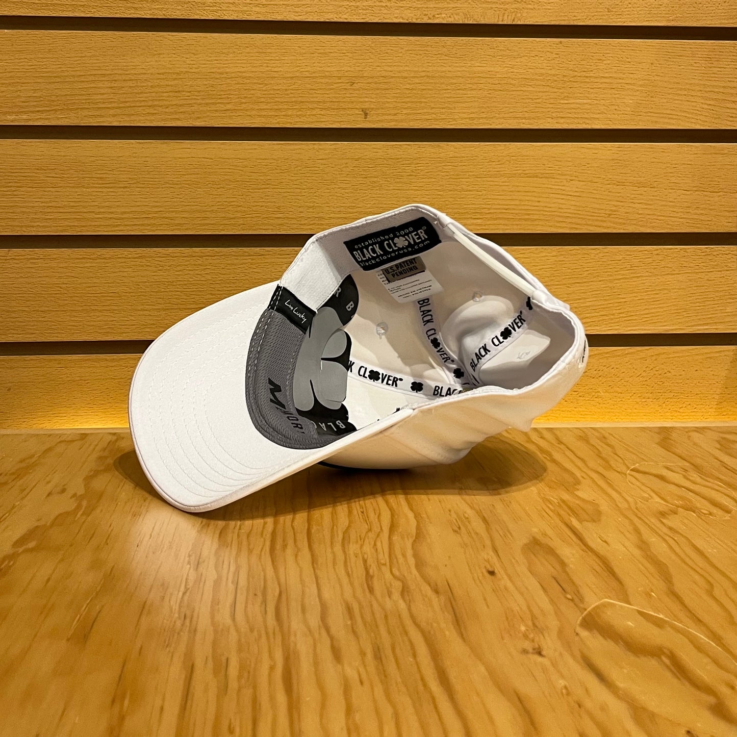 Gorra Black Clover Youth lucky stich 4 Blanco Ajustable Juvenil