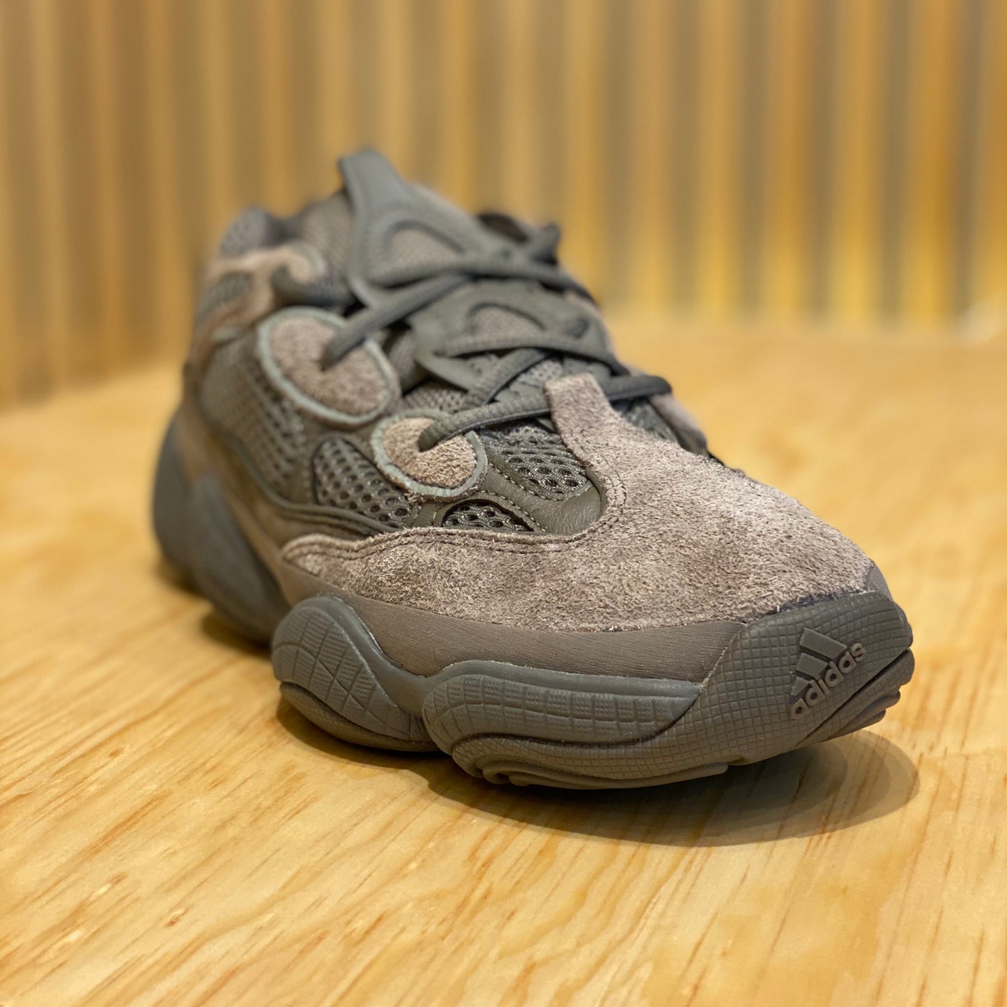 Tenis Adidas Yeezy 500 GX3606 Gris