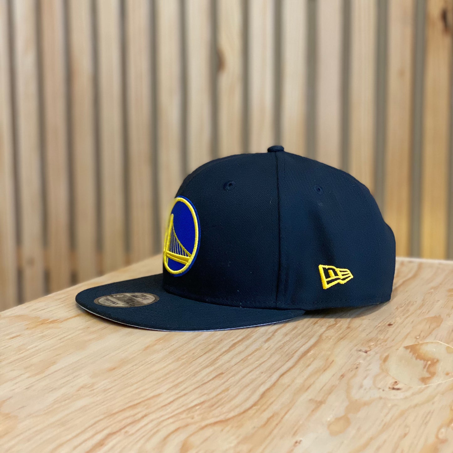 Gorra New Era Nba20 950 golwar OT osfa 70556858 Negro Azul Amarillo