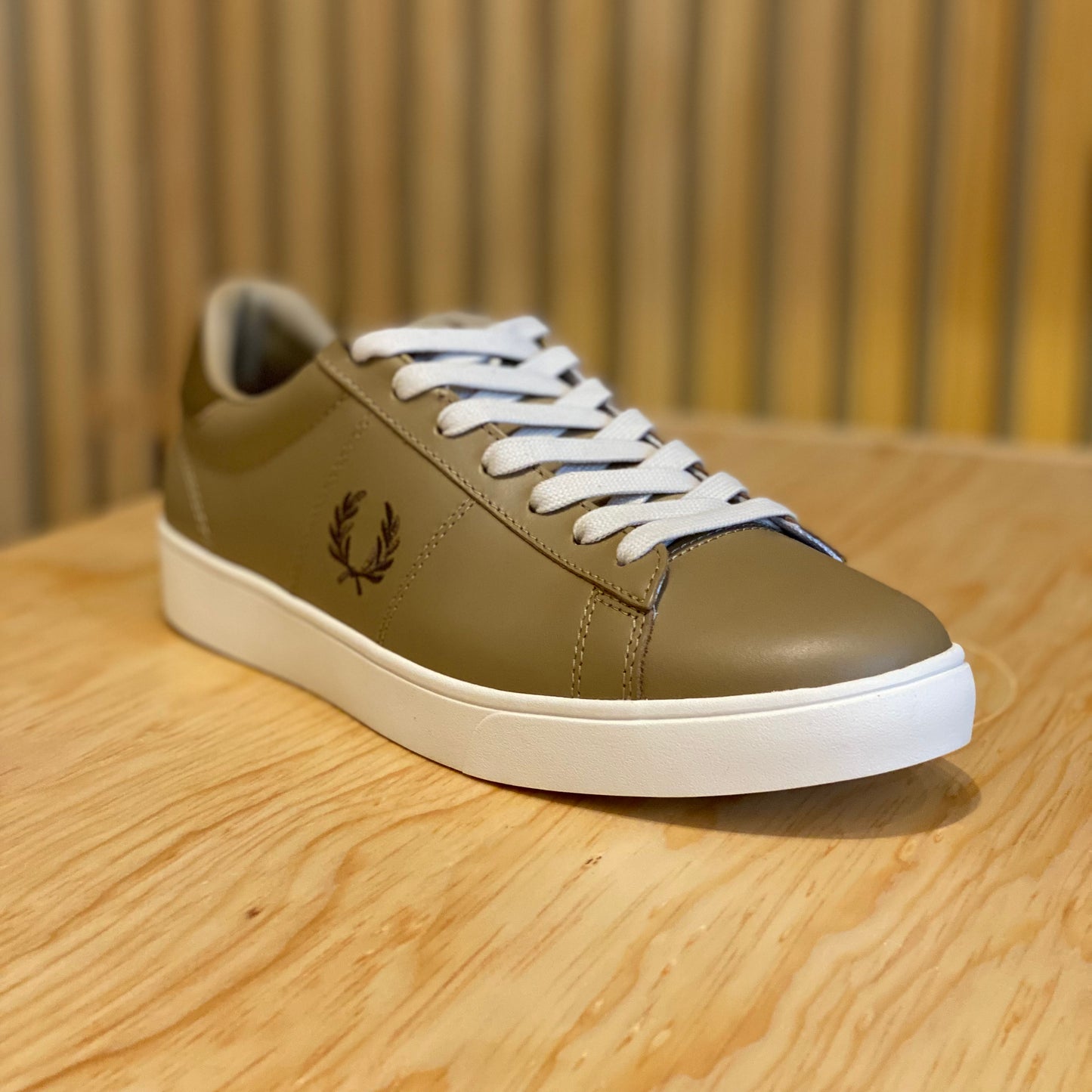 Tenis Fred Perry Spencer Leather B4334 Cafe