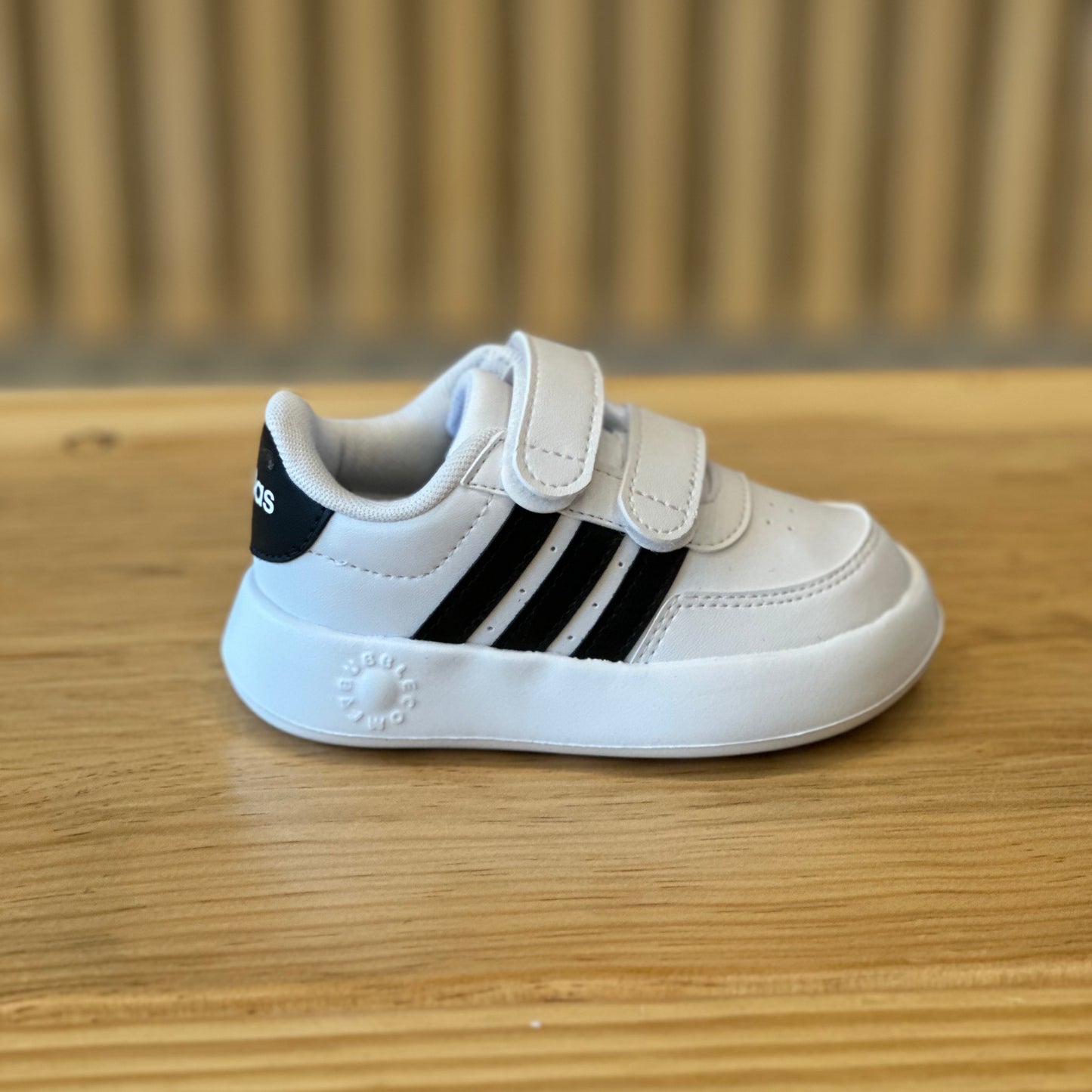 Tenis Adidas Breaknet 2.0 CF ID5276 Blanco Negro Bebé