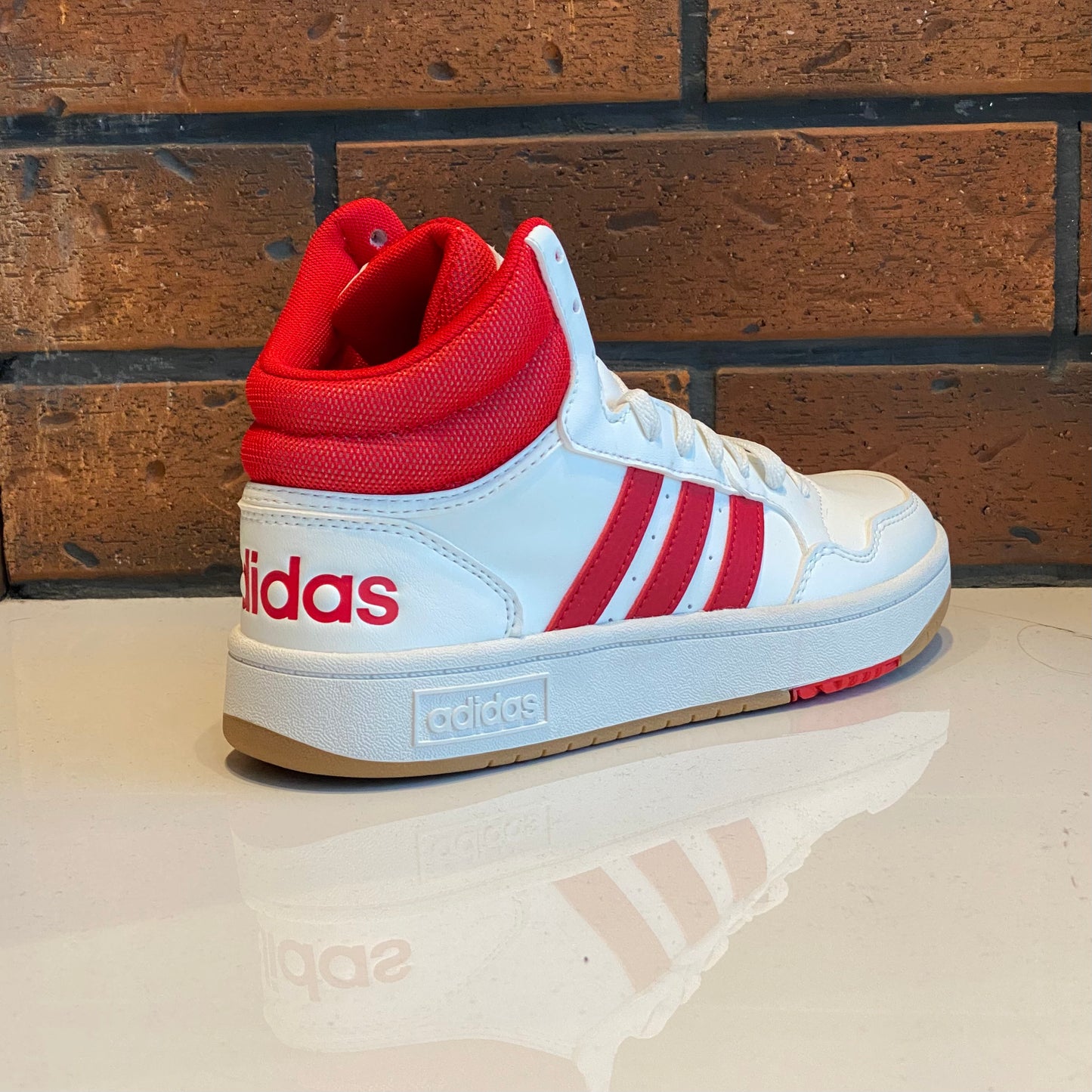 Tenis Adidas Hoops 3.0 mid Ig5569 Blanco rojo