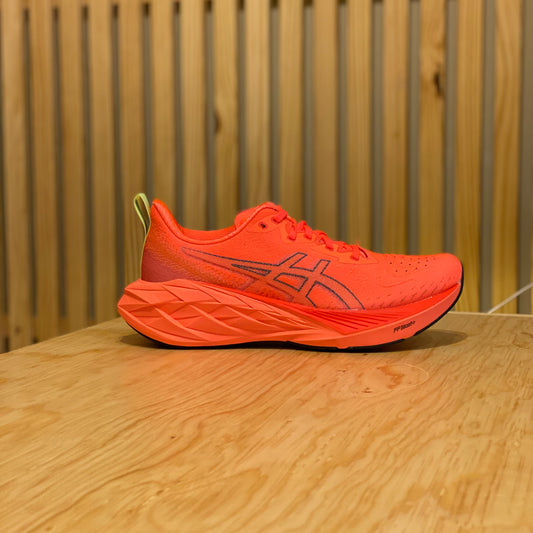 Tenis Asics Novablast 4 F711223 Neon