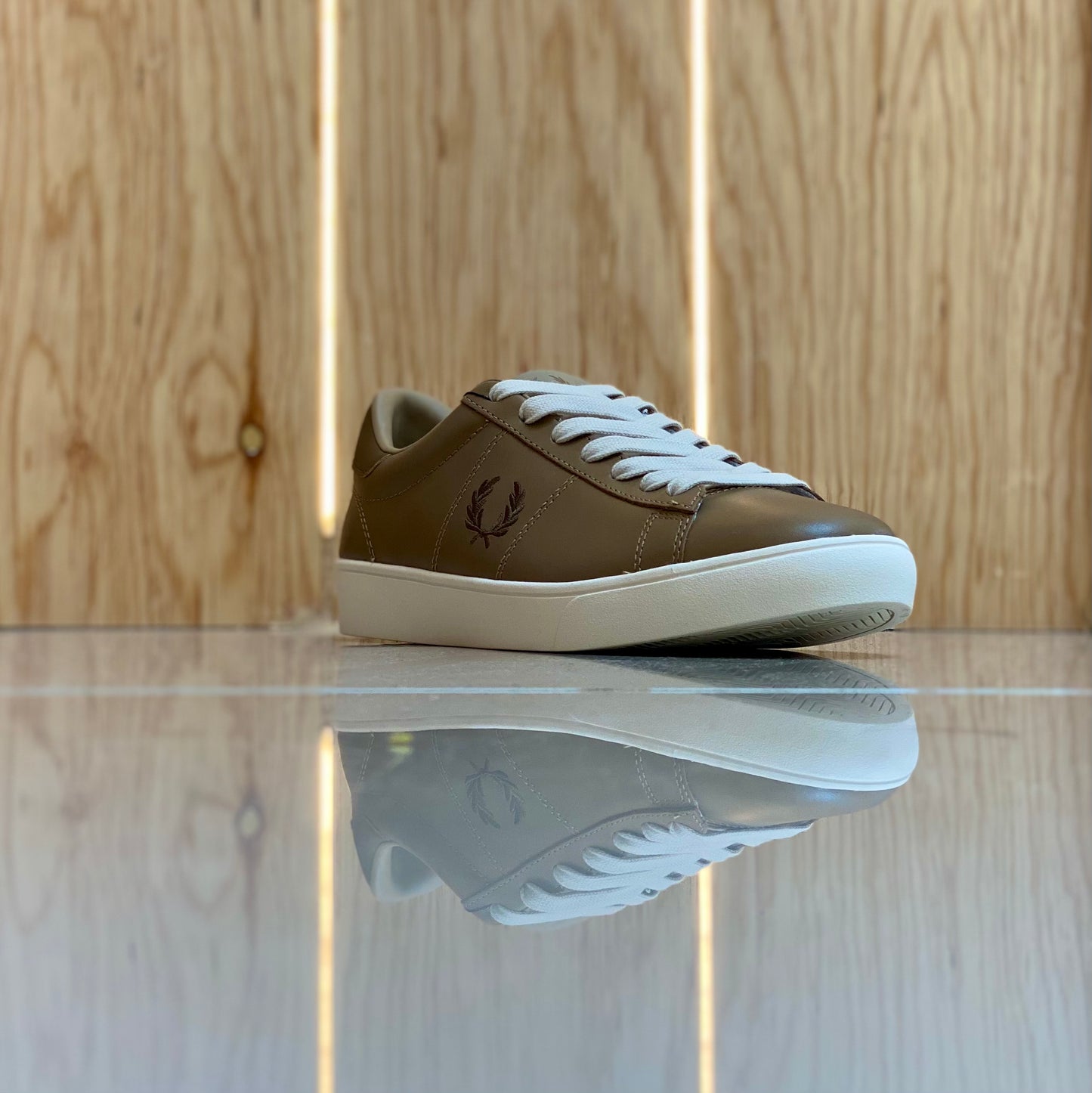 Tenis Fred Perry Spencer Leather B4334 Cafe