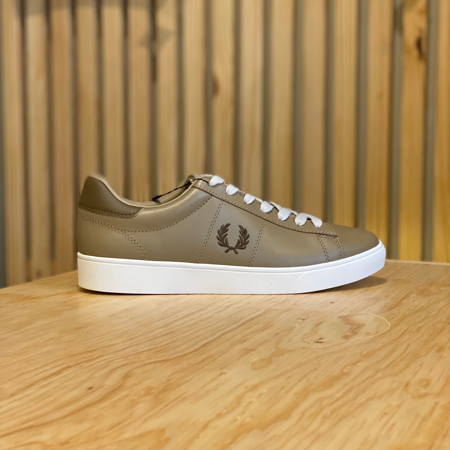 Tenis Fred Perry Spencer Leather B4334 Cafe