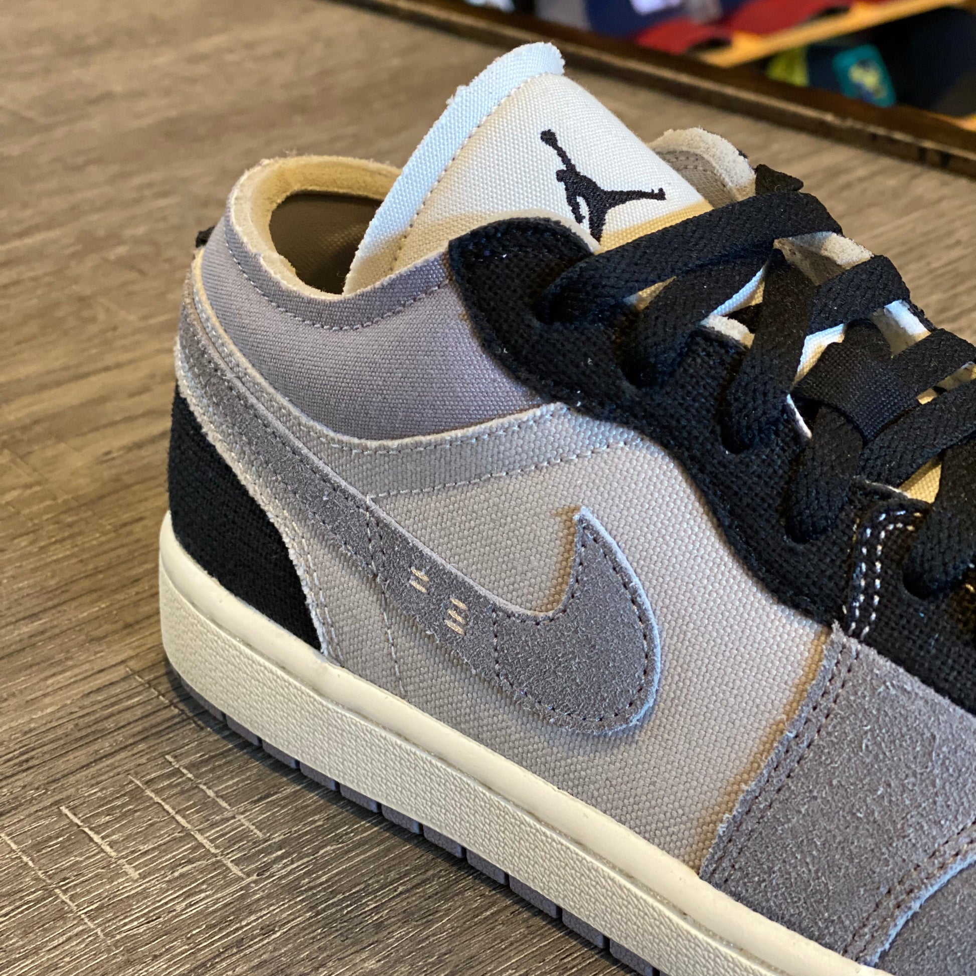 Tenis Nike Air jordan 1 low se craft DZ4135 002 Negro gris blanco RUTZ MX