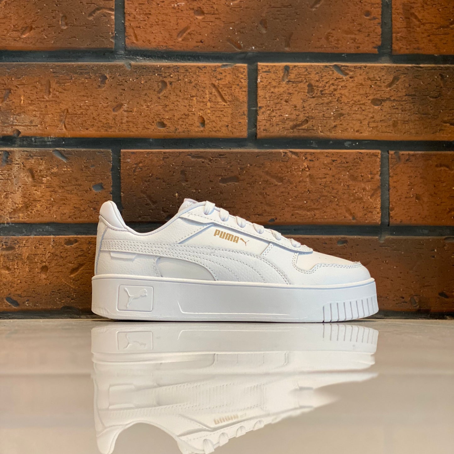 Puma carina all white best sale