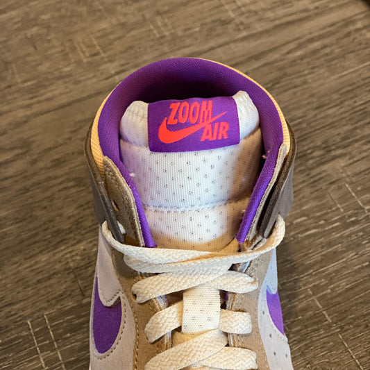 Tenis Nike Air jordan 1 zm air DV1307 205 Cafe , gris , morado